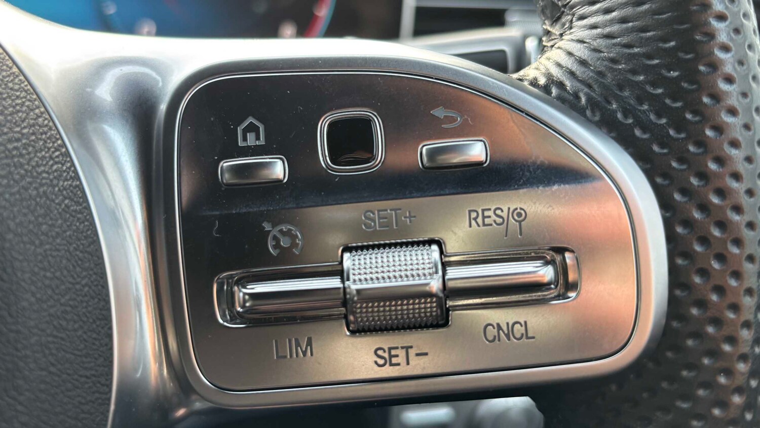 Used Mercedes-Benz GLE 2023 for sale - 77972491: Photo 27