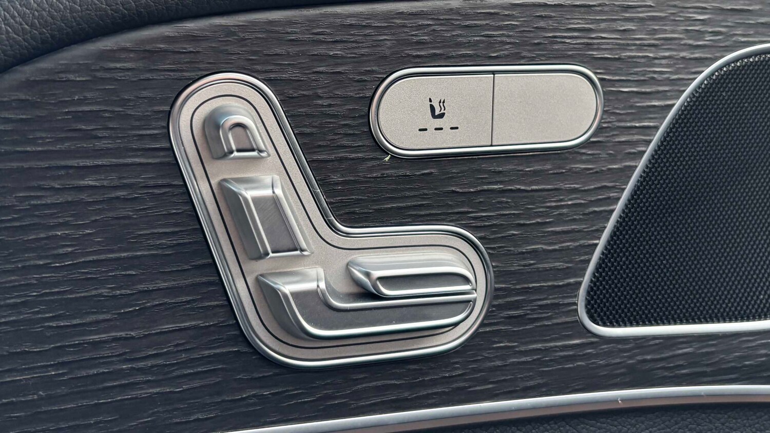 Used Mercedes-Benz GLE 2023 for sale - 77972491: Photo 30