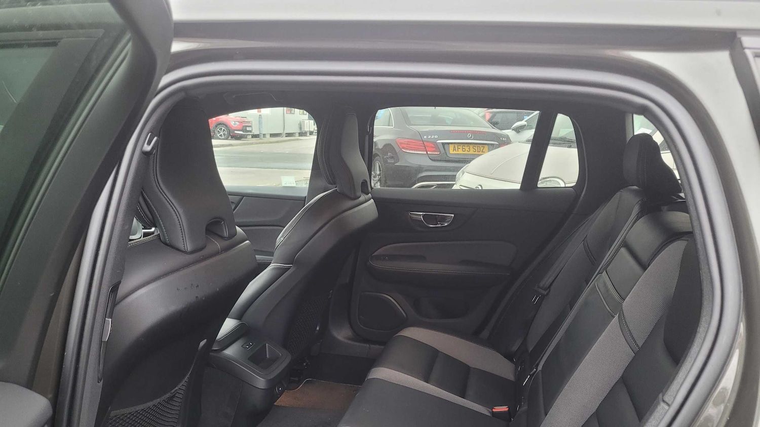 Used Volvo V60 for sale - 77860359: Photo 14