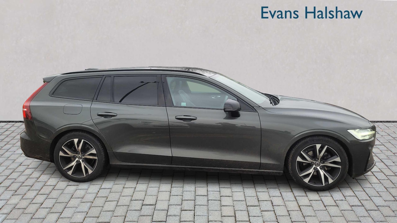 Used Volvo V60 for sale - 77860359: Photo 3