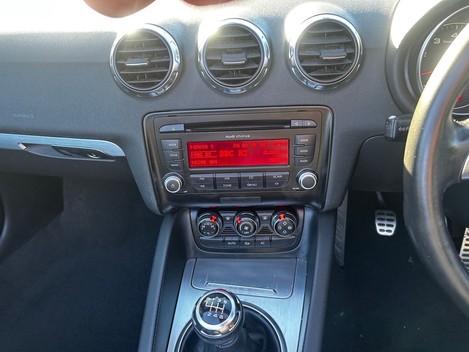 Used Audi TT 2010 for sale - 76693921: Photo 12