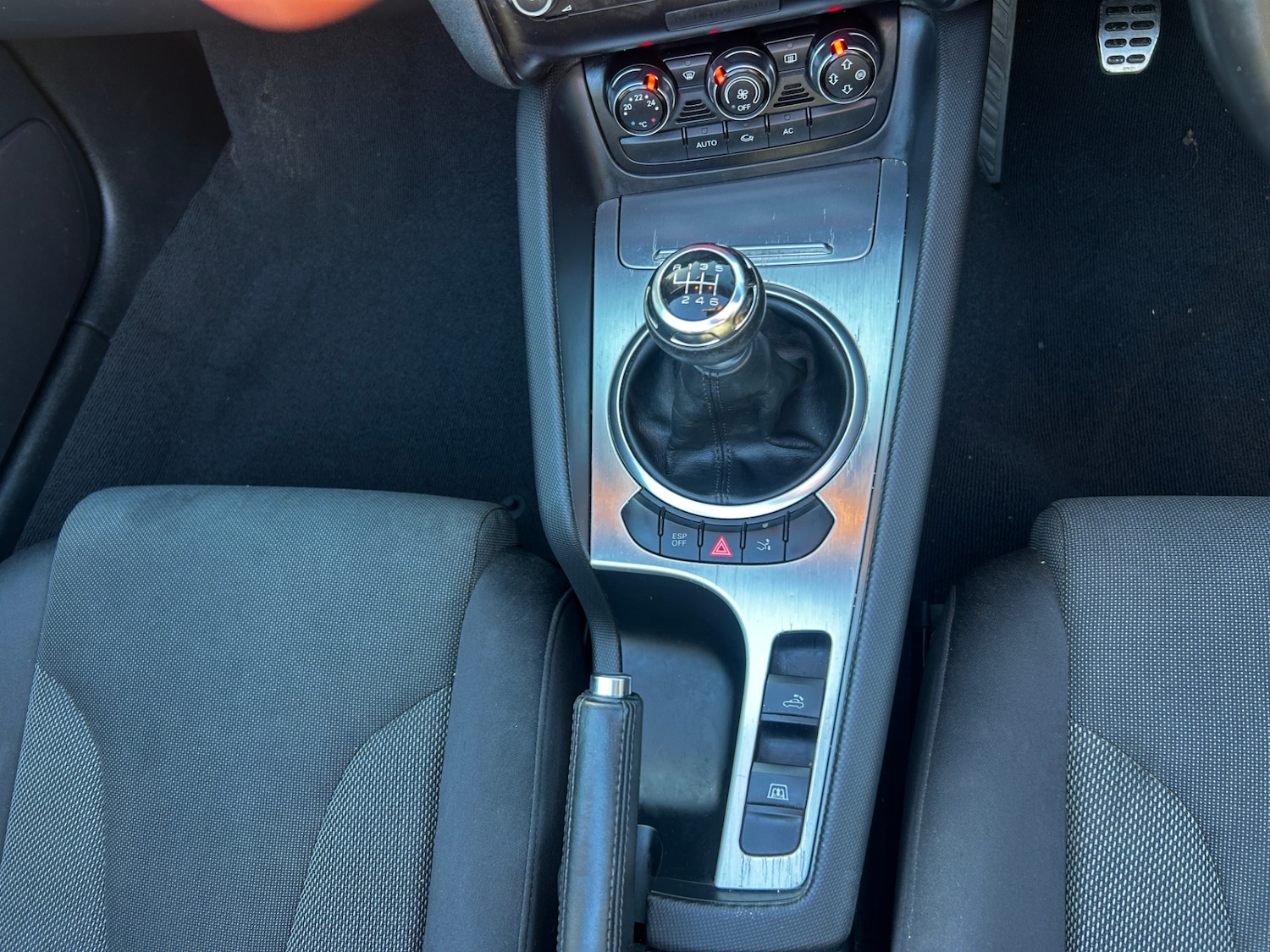 Used Audi TT 2010 for sale - 76693921: Photo 13