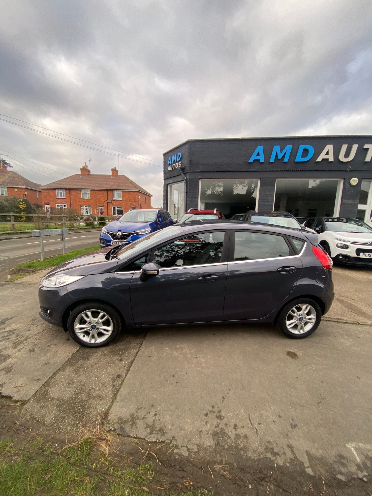 Used Ford Fiesta 2014 for sale - 76969443: Photo 2