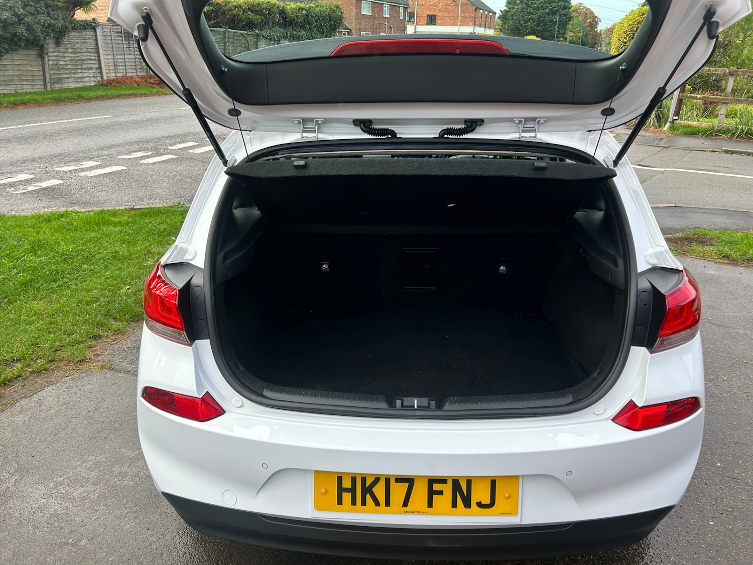 Used Hyundai i30 2017 for sale - 76339835: Photo 19