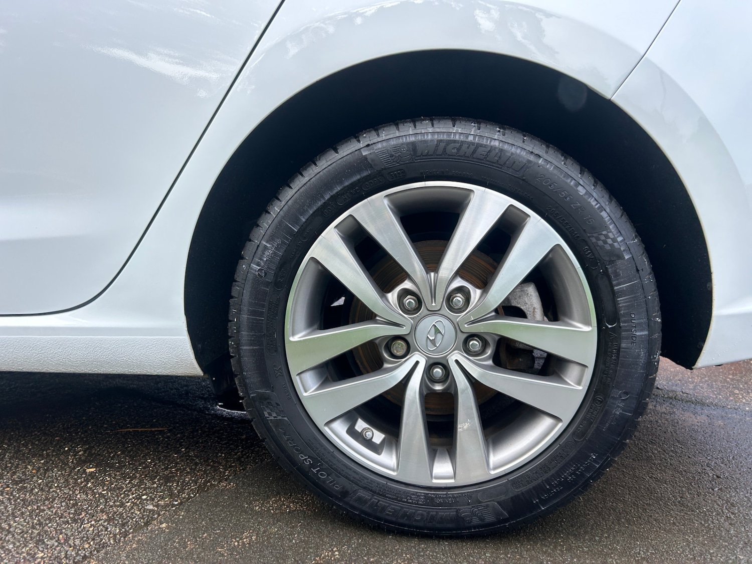 Used Hyundai i30 2017 for sale - 76339835: Photo 25