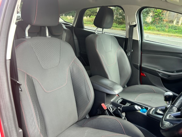 Used Ford Focus 2015 for sale - 75690808: Photo 11