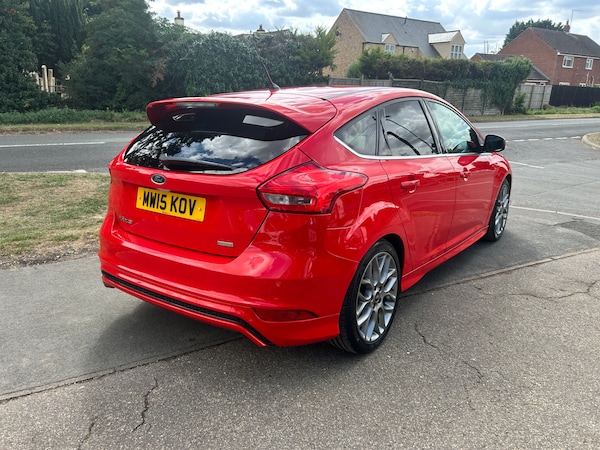 Used Ford Focus 2015 for sale - 75690808: Photo 5