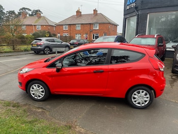 Used Ford Fiesta 2014 for sale - 76969452: Photo