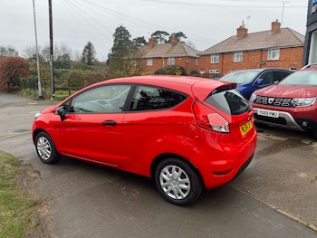 Used Ford Fiesta 2014 for sale - 76969452: Photo