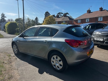 Used Vauxhall Astra 2012 for sale - 78353626: Photo