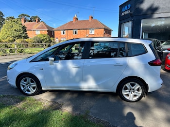 Used Vauxhall Zafira 2016 for sale - 76120395: Photo 2