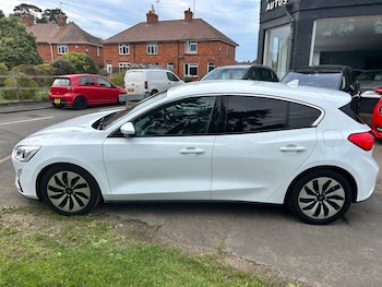 Used Ford Focus 2019 for sale - 76170232: Photo 2
