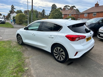 Used Ford Focus 2019 for sale - 76170232: Photo 3