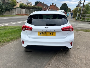 Used Ford Focus 2019 for sale - 76170232: Photo 4