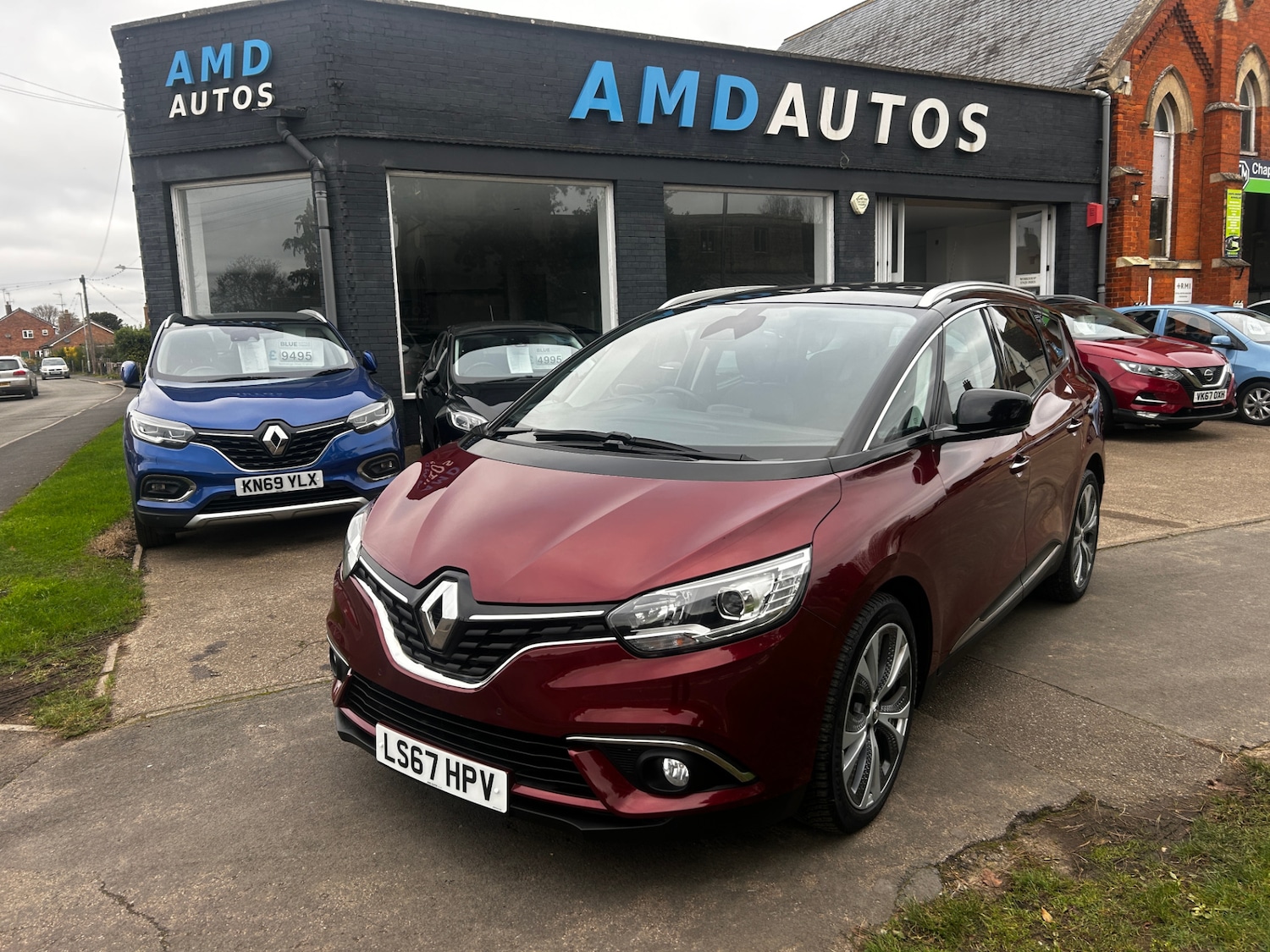 Used Renault Grand Scenic 2017 for sale - 76637863: Photo 1