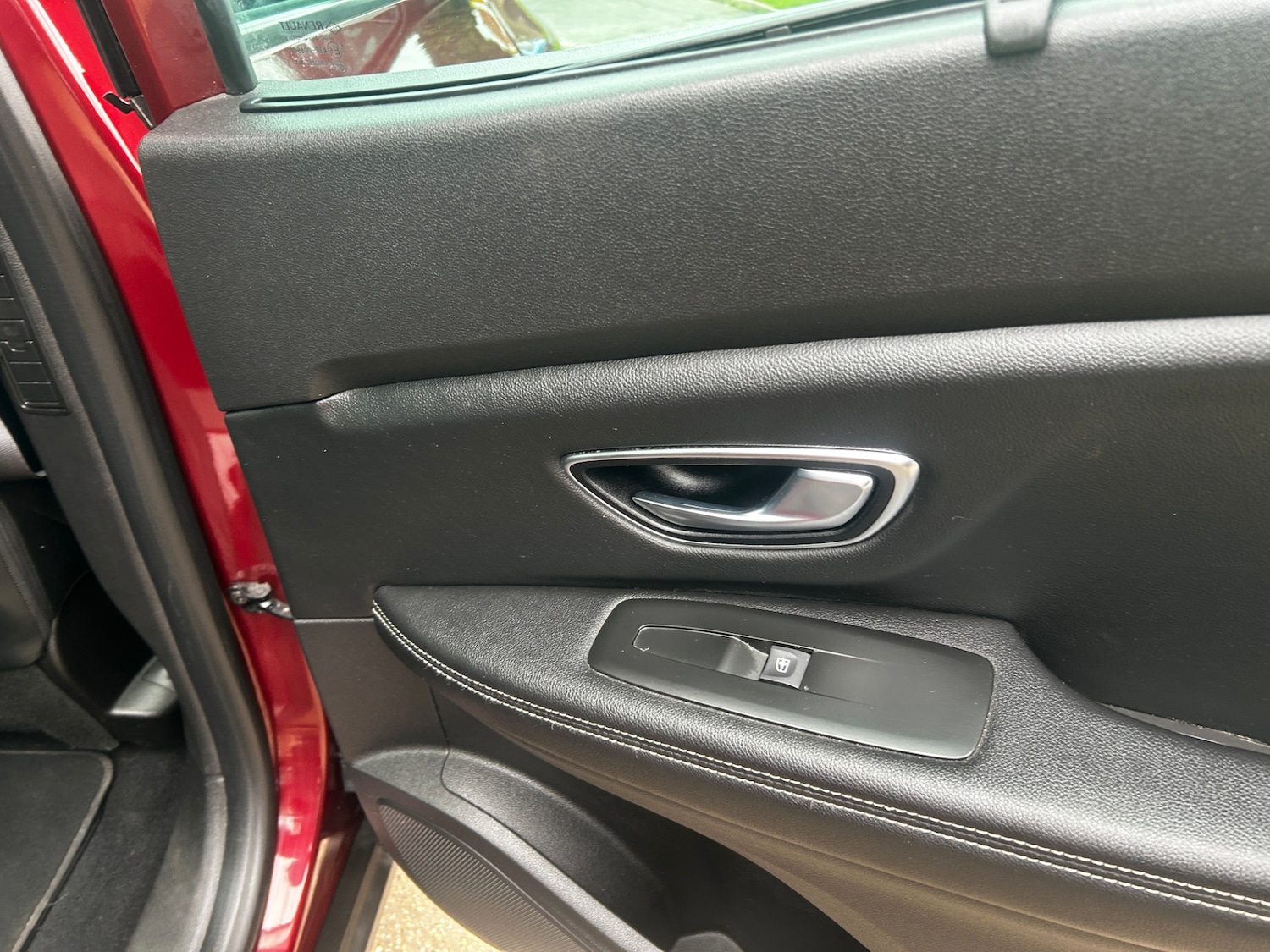 Used Renault Grand Scenic 2017 for sale - 76637863: Photo 12