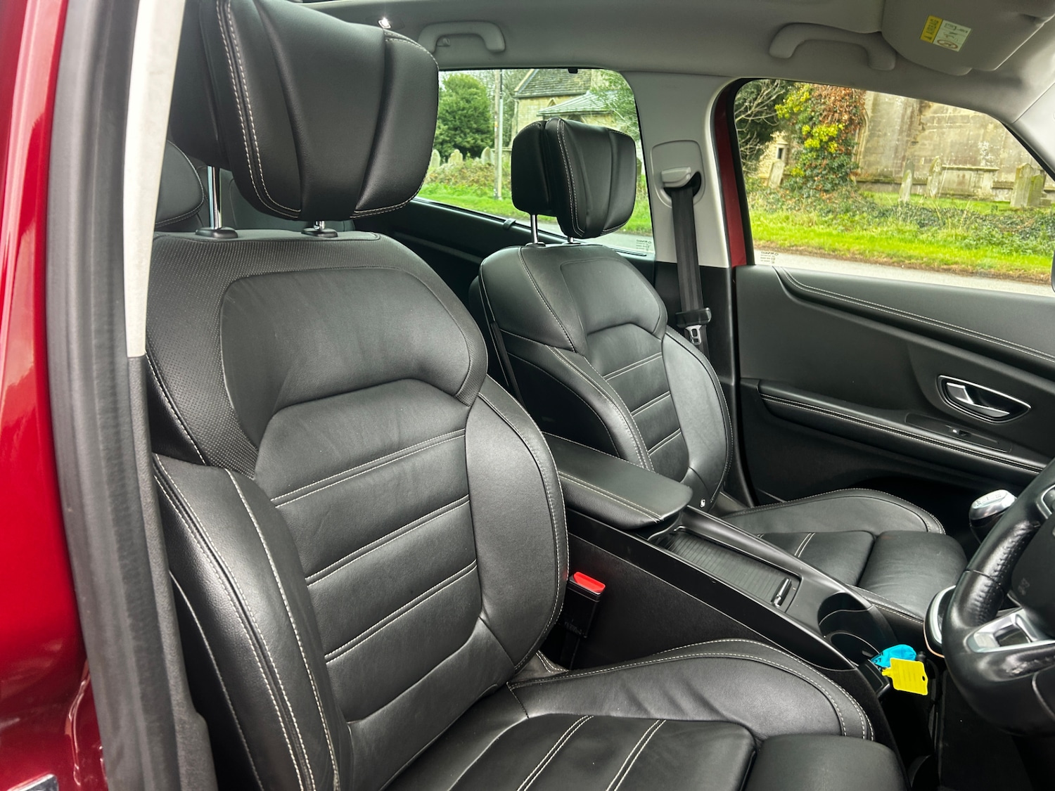 Used Renault Grand Scenic 2017 for sale - 76637863: Photo 14