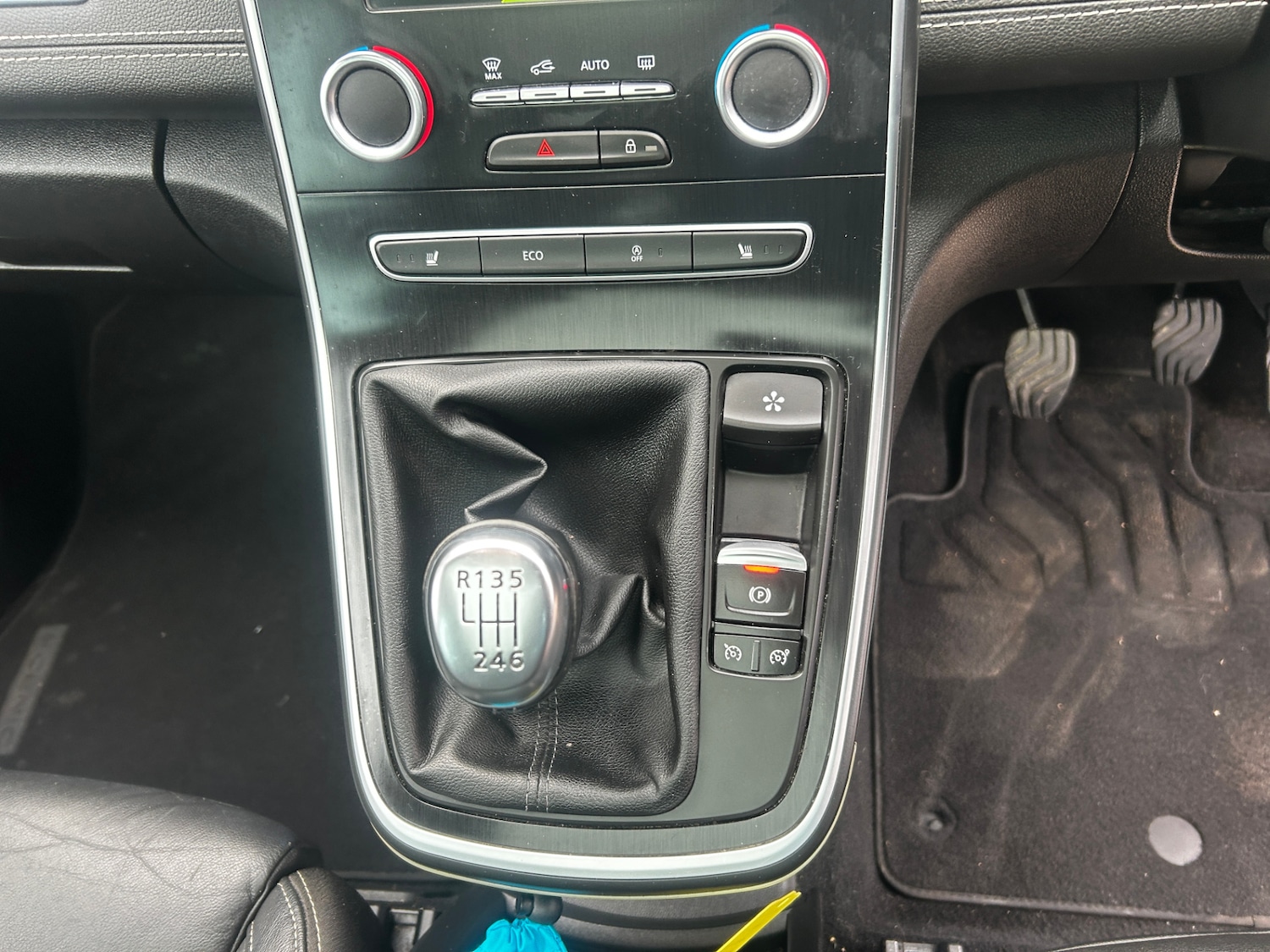 Used Renault Grand Scenic 2017 for sale - 76637863: Photo 21