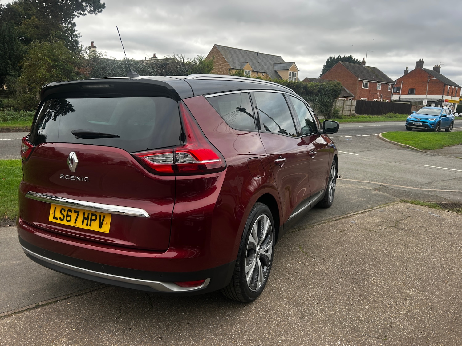 Used Renault Grand Scenic 2017 for sale - 76637863: Photo 5