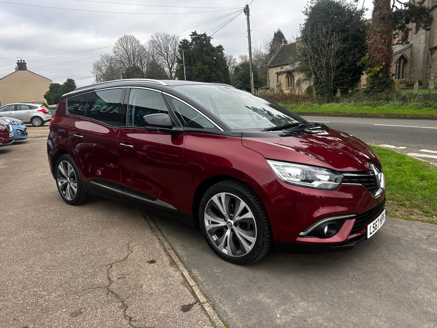 Used Renault Grand Scenic 2017 for sale - 76637863: Photo 7