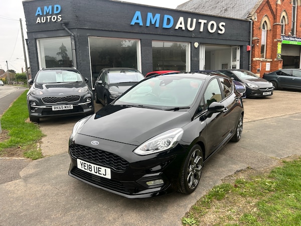 Used Ford Fiesta 2018 for sale - 76301185: Photo 1