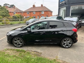 Used Ford Fiesta 2018 for sale - 76301185: Photo 2