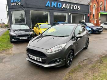2015 (65) - 1.0 EcoBoost 125 Zetec S 3dr
