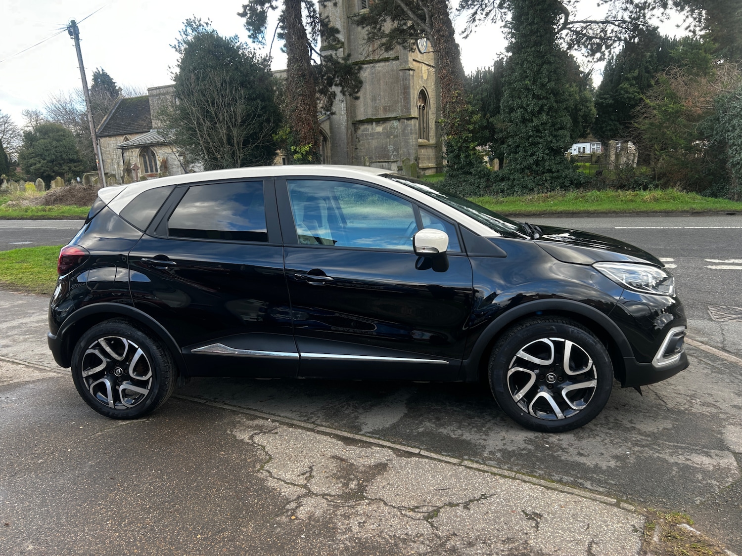 Used Renault Captur for sale - 77701700: Photo 6