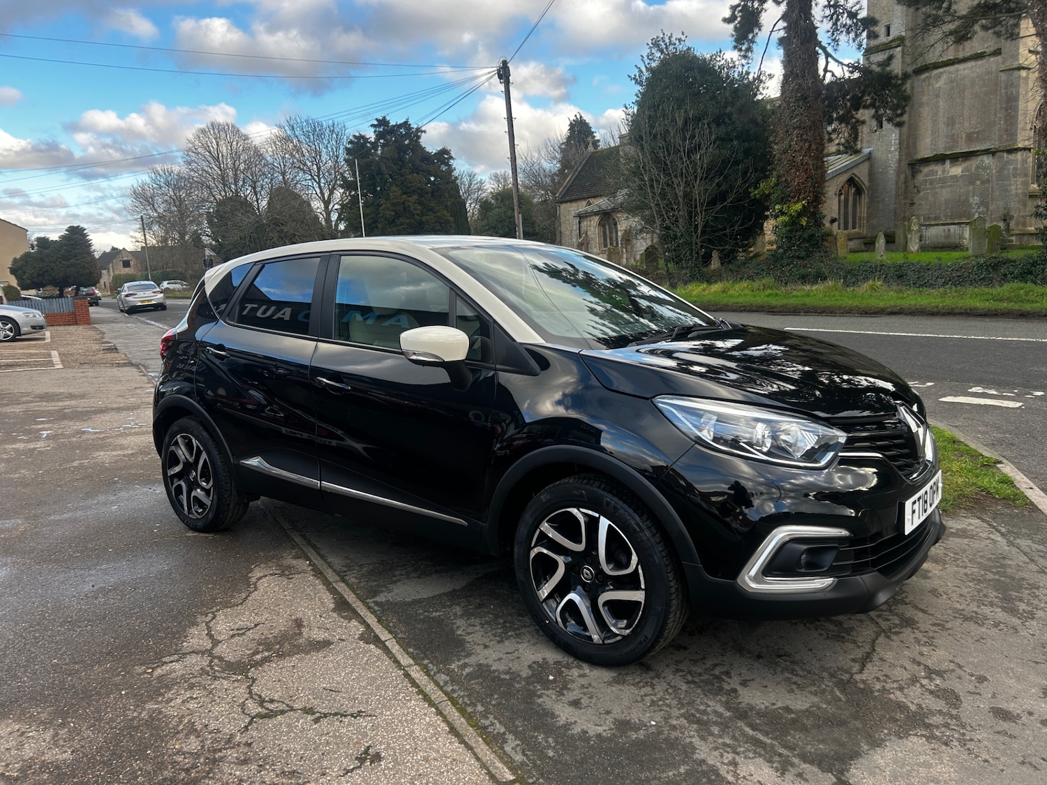 Used Renault Captur for sale - 77701700: Photo 7