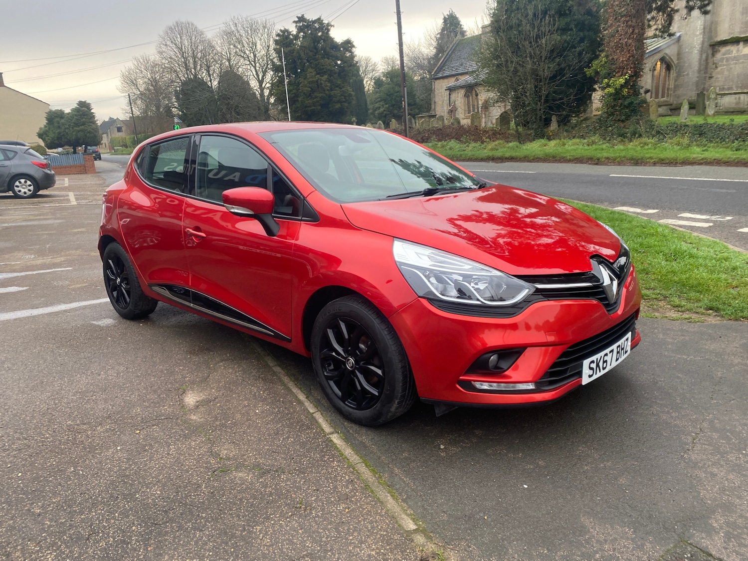 Used Renault Clio 2017 for sale - 76984210: Photo 7
