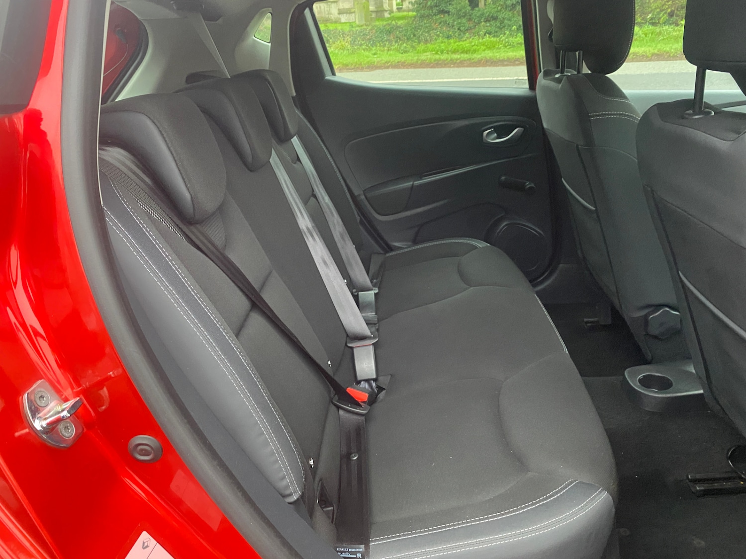 Used Renault Clio 2017 for sale - 76984210: Photo 9