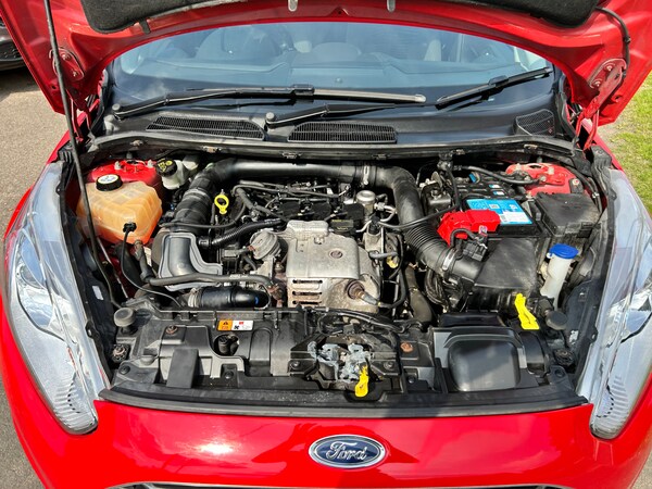 Used Ford Fiesta 2012 for sale - 74938180: Photo 18
