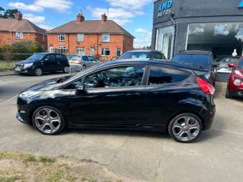Used Ford Fiesta 2014 for sale - 74330304: Photo