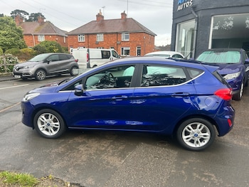 Used Ford Fiesta 2017 for sale - 75434351: Photo