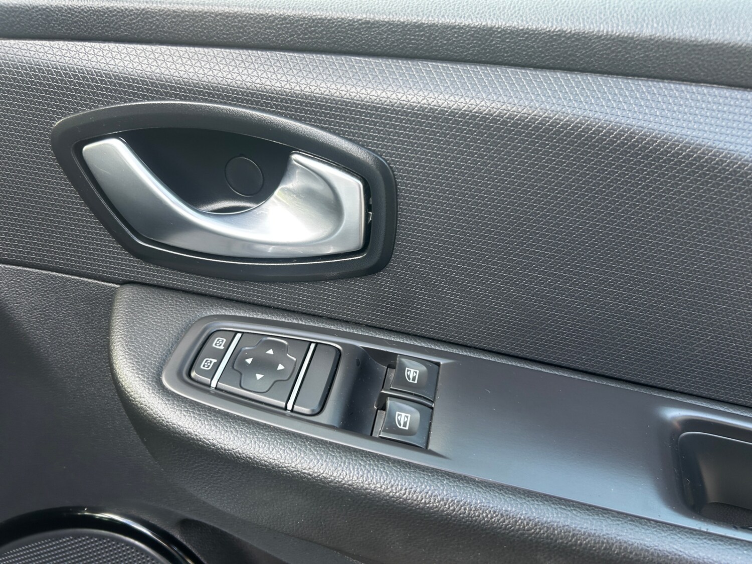 Used Renault Clio 2018 for sale - 77651520: Photo 12