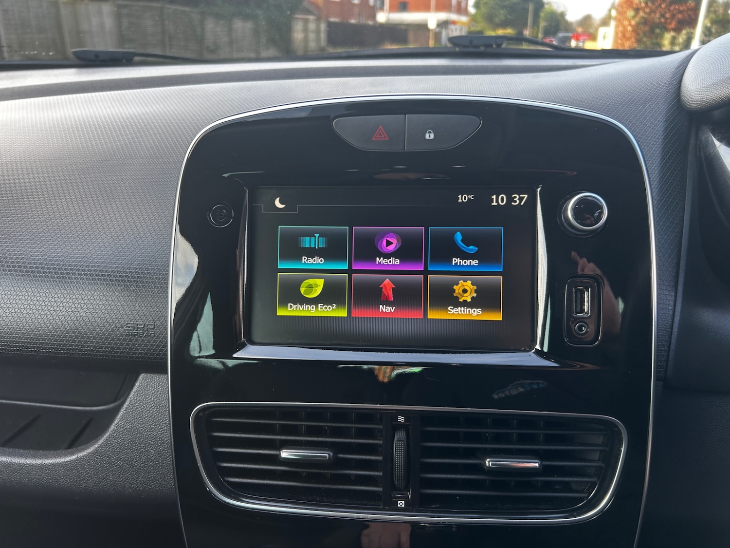 Used Renault Clio 2018 for sale - 77651520: Photo 16