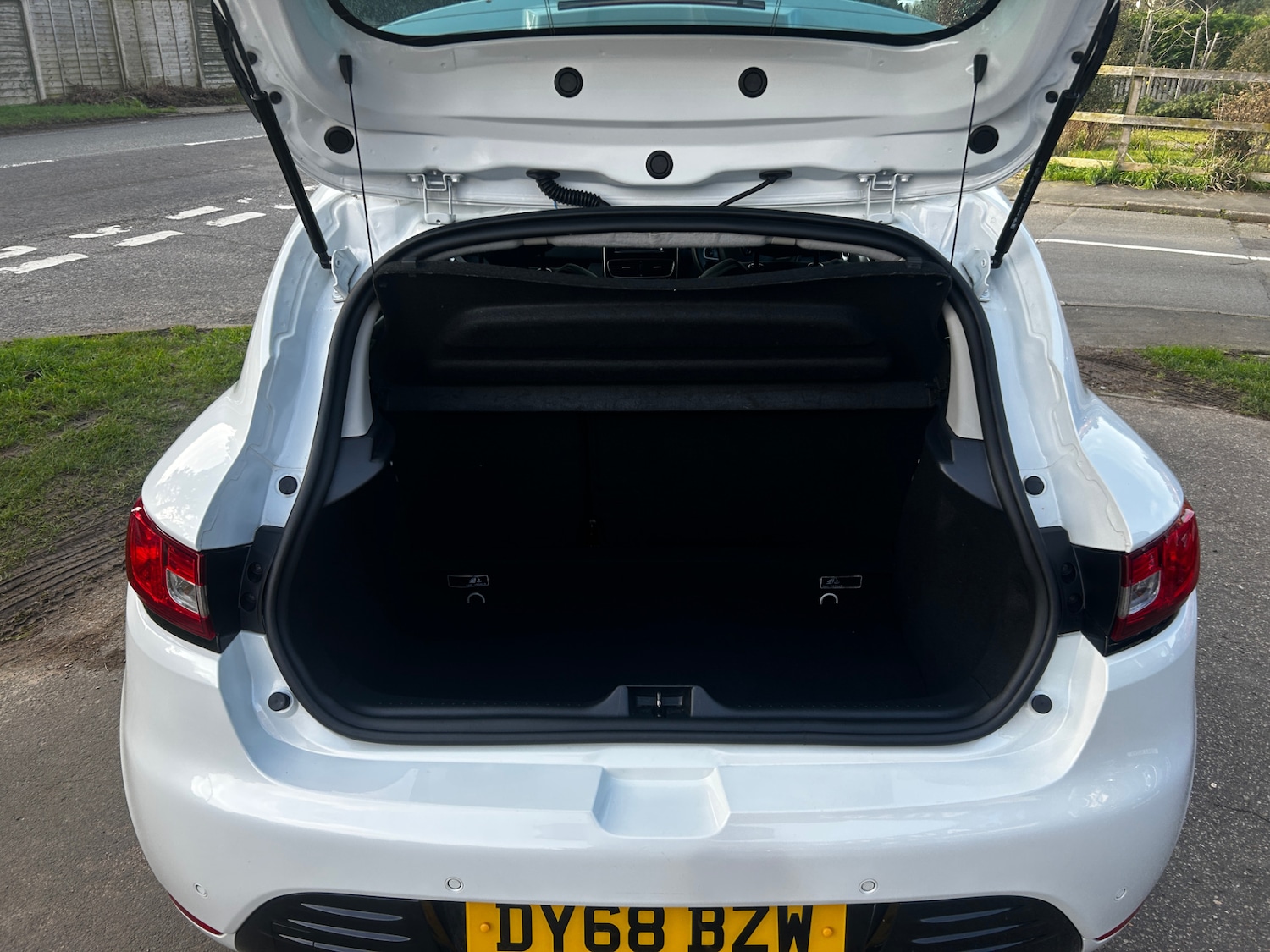 Used Renault Clio 2018 for sale - 77651520: Photo 21