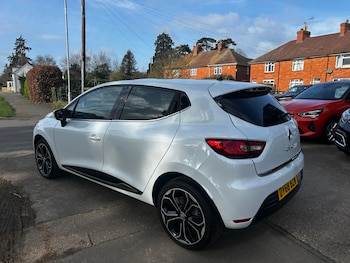 Used Renault Clio 2018 for sale - 77651520: Photo