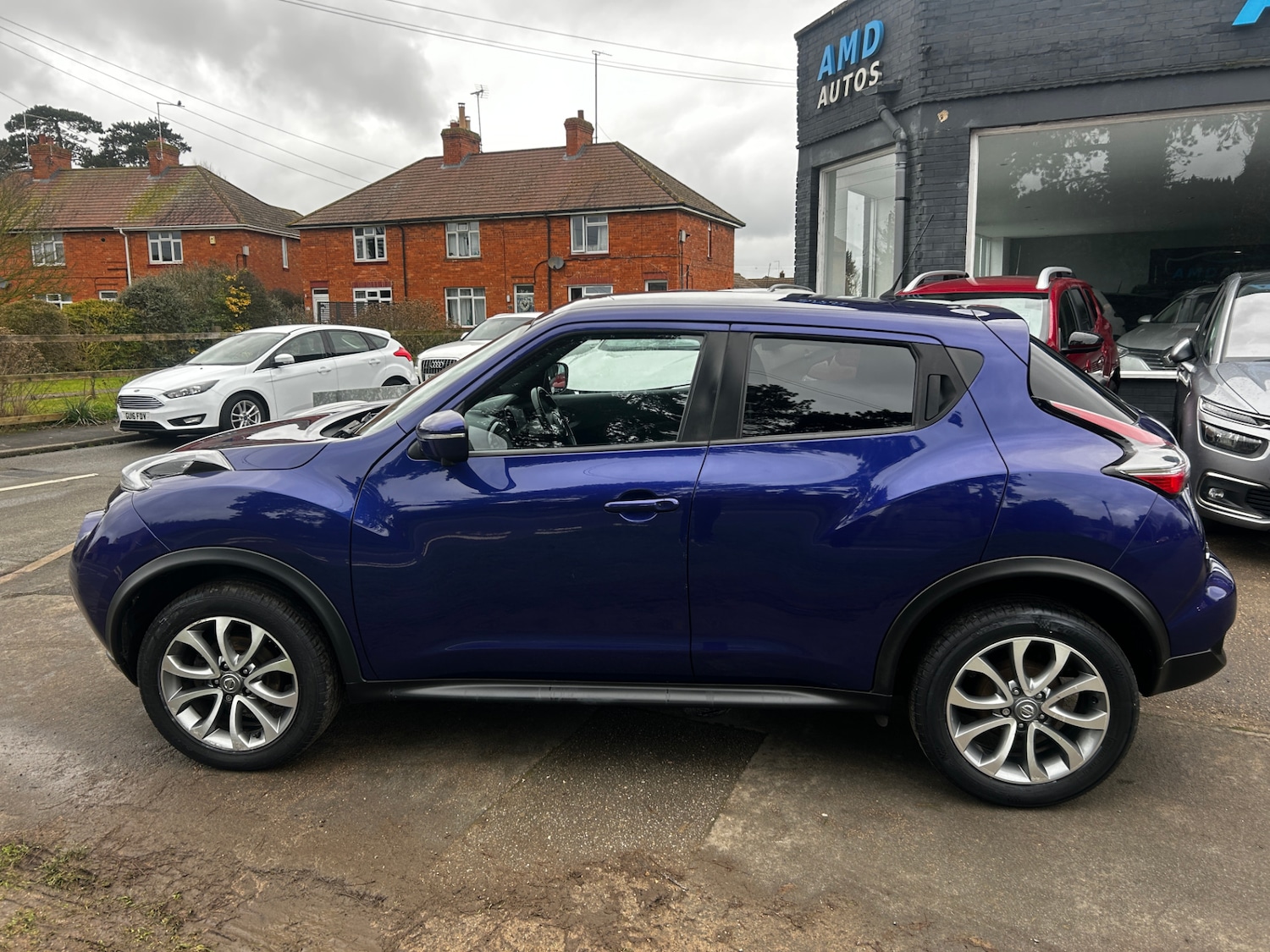 Used Nissan Juke 2017 for sale - 77529470: Photo 2