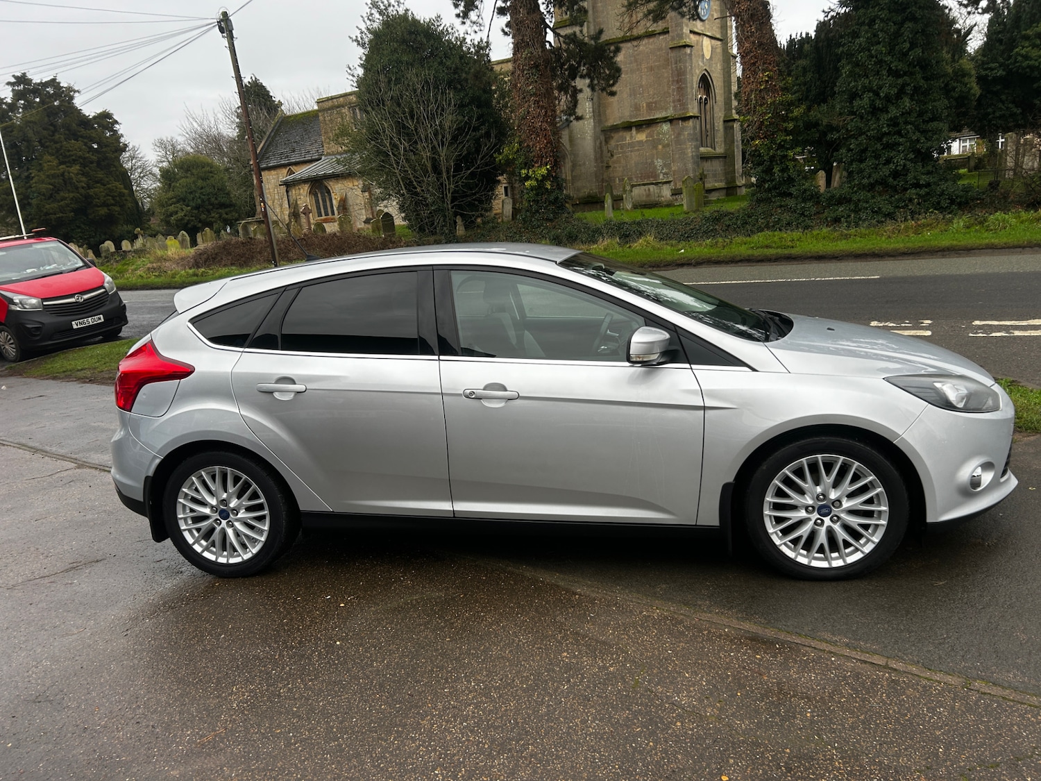 Used Ford Focus 2013 for sale - 77233917: Photo 6