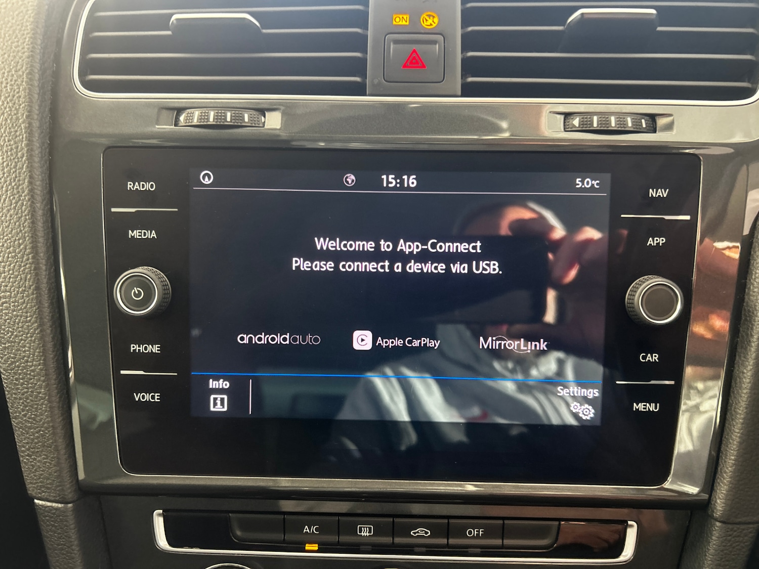 Used Volkswagen Golf 2019 for sale - 76718784: Photo 19