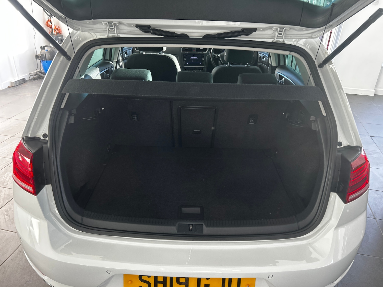 Used Volkswagen Golf 2019 for sale - 76718784: Photo 21