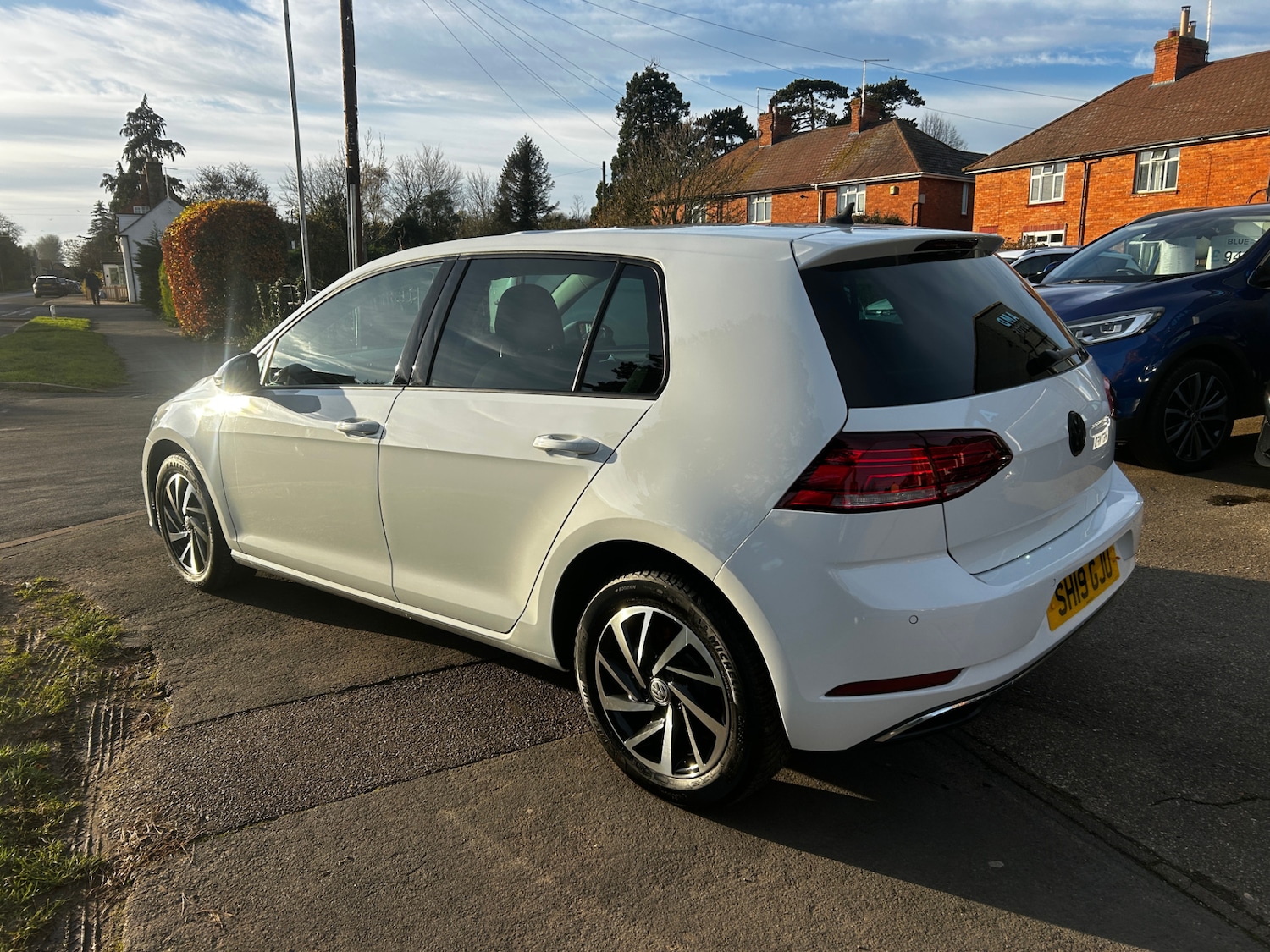 Used Volkswagen Golf 2019 for sale - 76718784: Photo 3