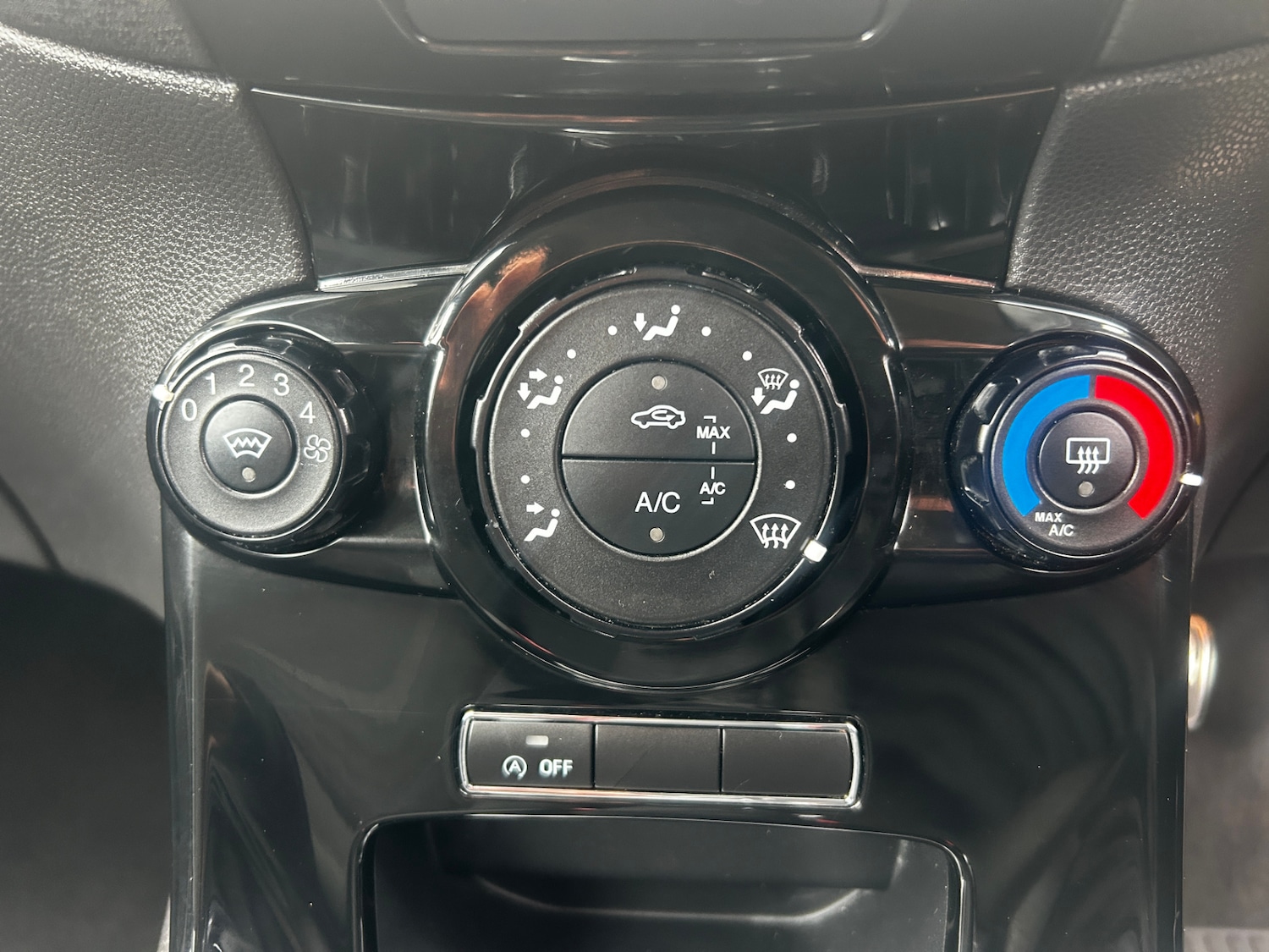 Used Ford Fiesta 2016 for sale - 78025525: Photo 16