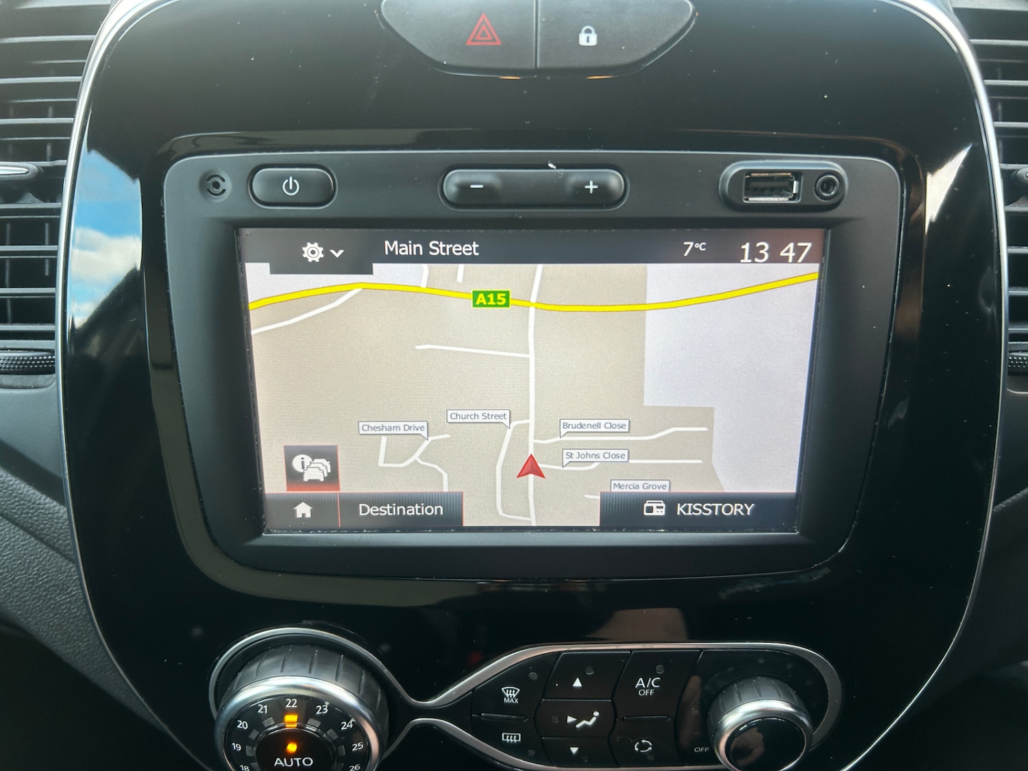 Used Renault Captur 2018 for sale - 77931227: Photo 17