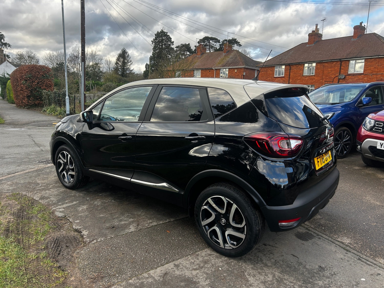 Used Renault Captur 2018 for sale - 77931227: Photo 3