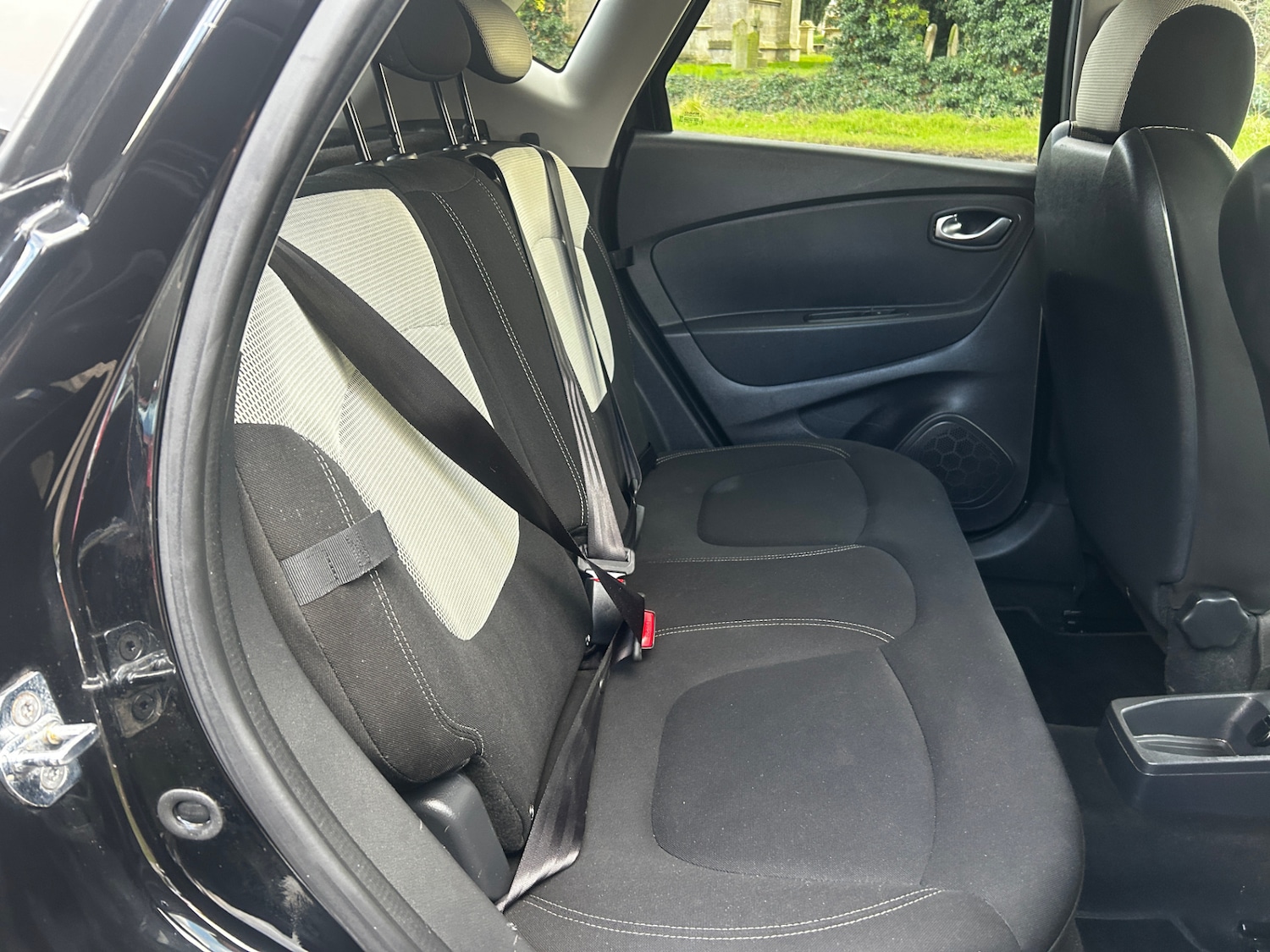 Used Renault Captur 2018 for sale - 77931227: Photo 9