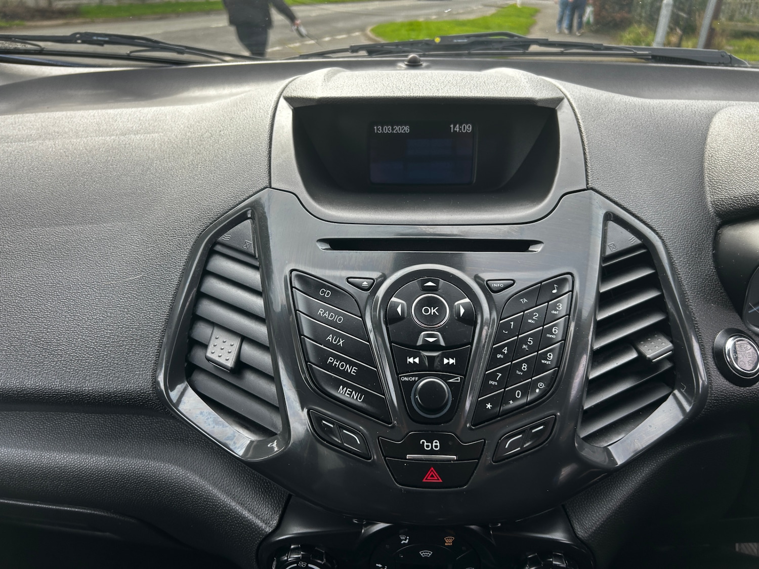 Used Ford Ecosport 2015 for sale - 77873618: Photo 16