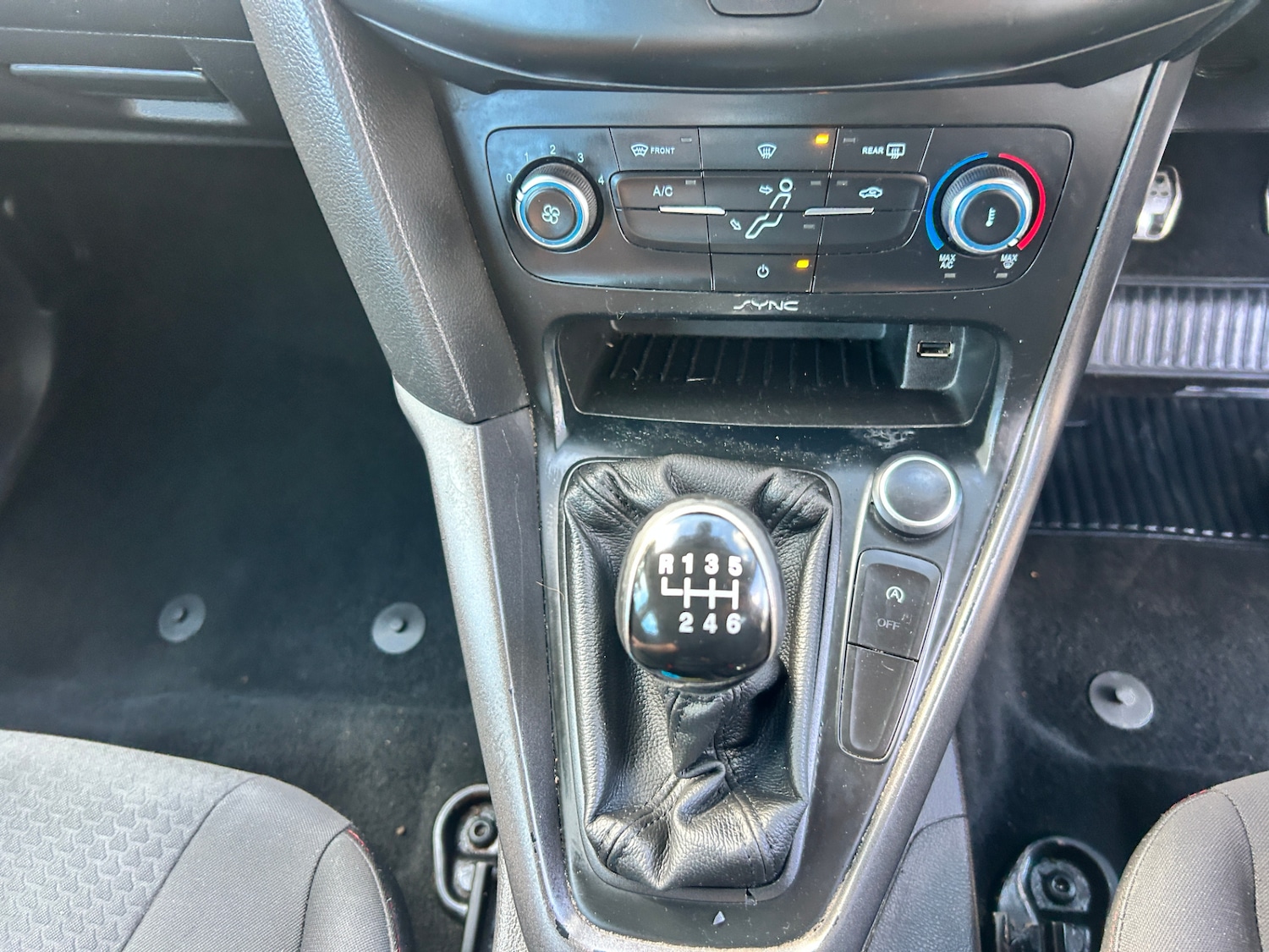 Used Ford Focus 2015 for sale - 76116670: Photo 16