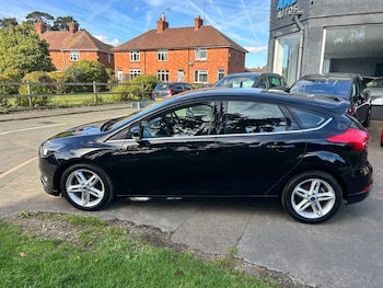 Used Ford Focus 2015 for sale - 76116670: Photo 2